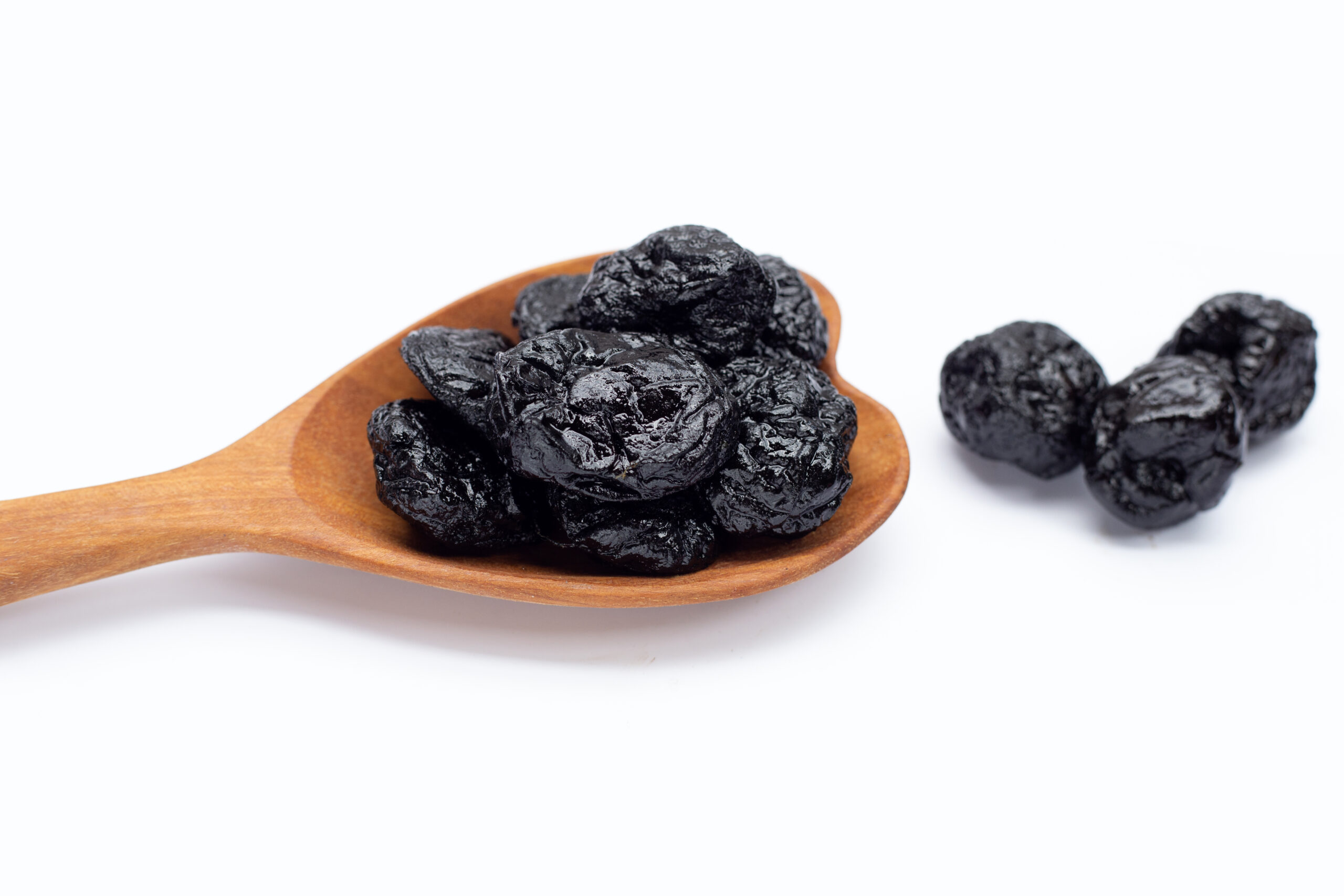 Dried prunes scaled